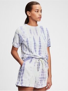 Gap Raglan Vintage Purple & White Tie Dye Shorts & Top Set. Size M